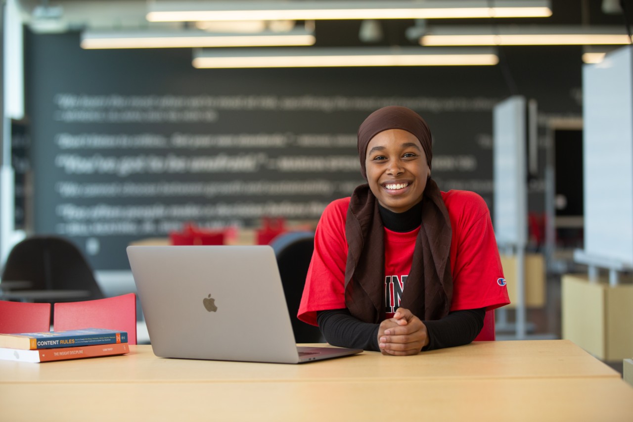 Happy
Lindner College of Business (LCOB) students pose for undergraduate marketing materials.